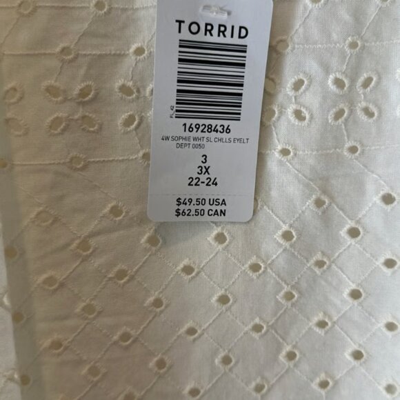 NWT Torrid white Challis Eyelet Tanktop‎ - Picture 3 of 3